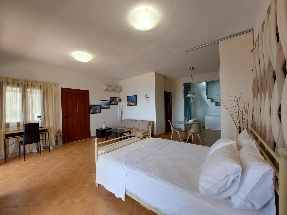 Horizon Studios With Sea View - Free Parking Glossa Bagian luar foto