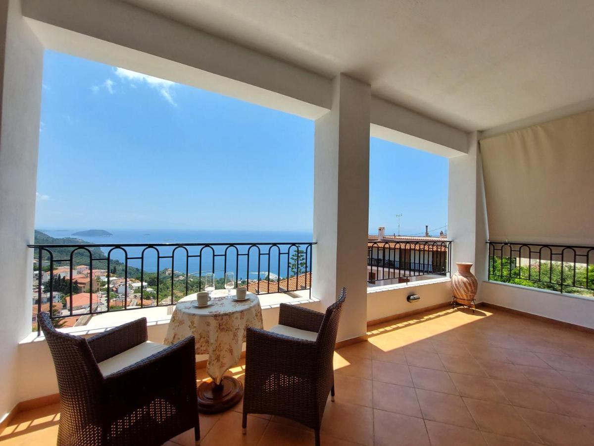 Horizon Studios With Sea View - Free Parking Glossa Bagian luar foto