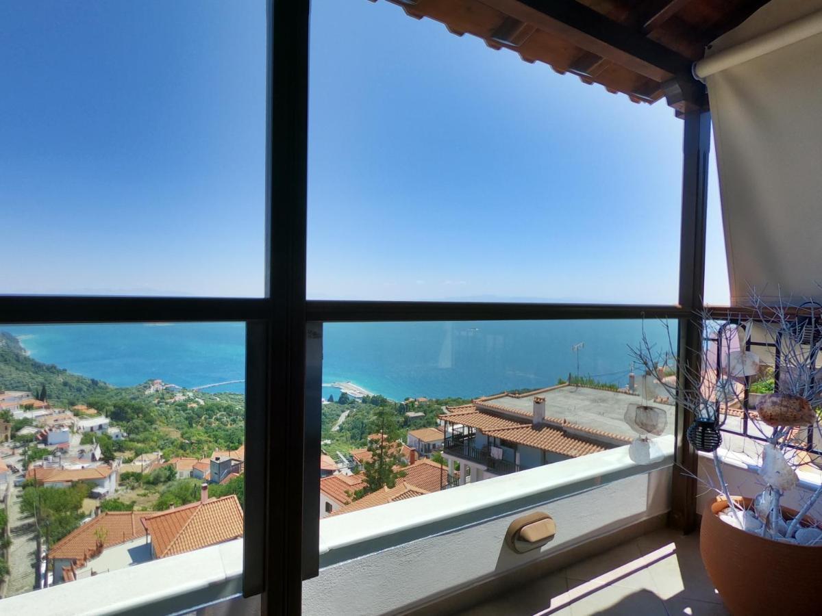 Horizon Studios With Sea View - Free Parking Glossa Bagian luar foto