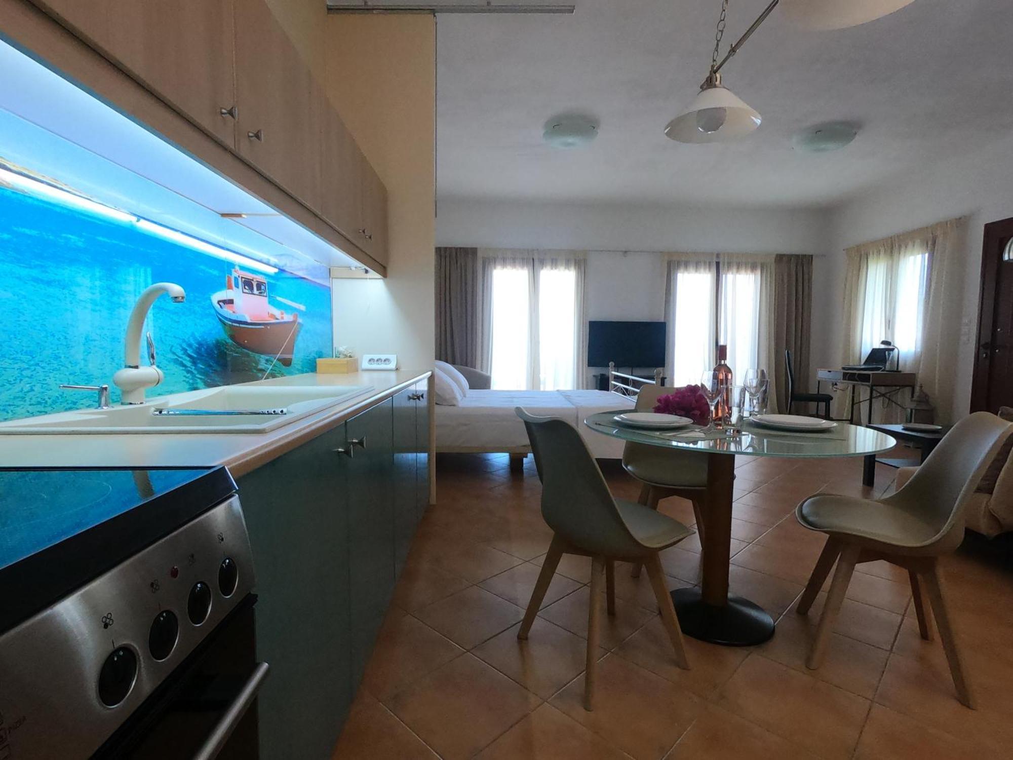 Horizon Studios With Sea View - Free Parking Glossa Bagian luar foto