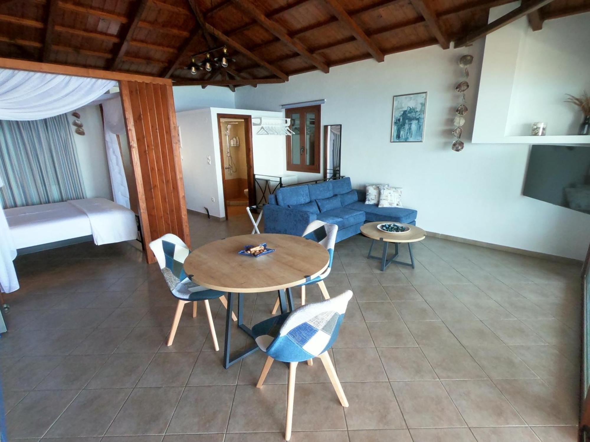 Horizon Studios With Sea View - Free Parking Glossa Bagian luar foto