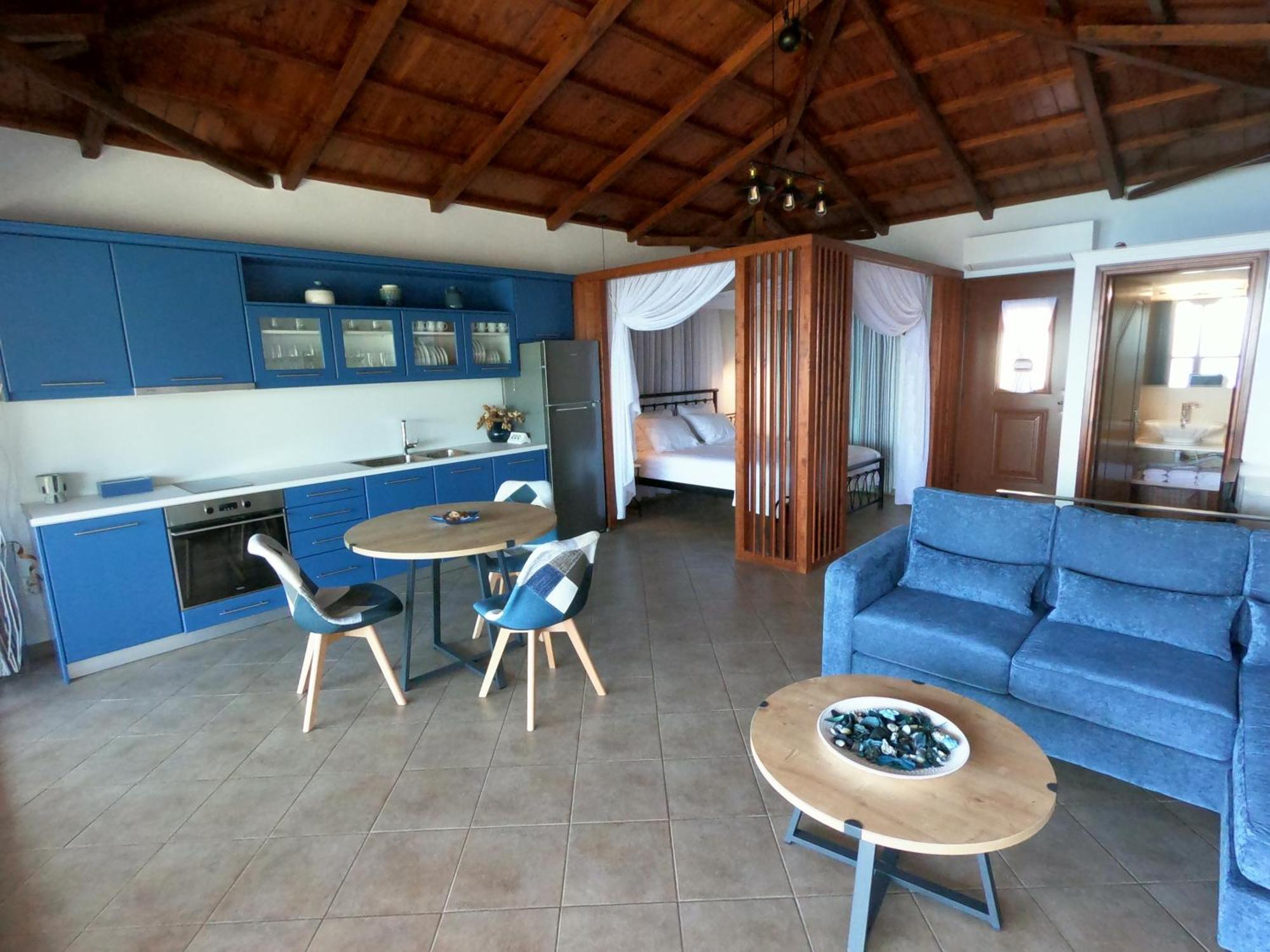 Horizon Studios With Sea View - Free Parking Glossa Bagian luar foto