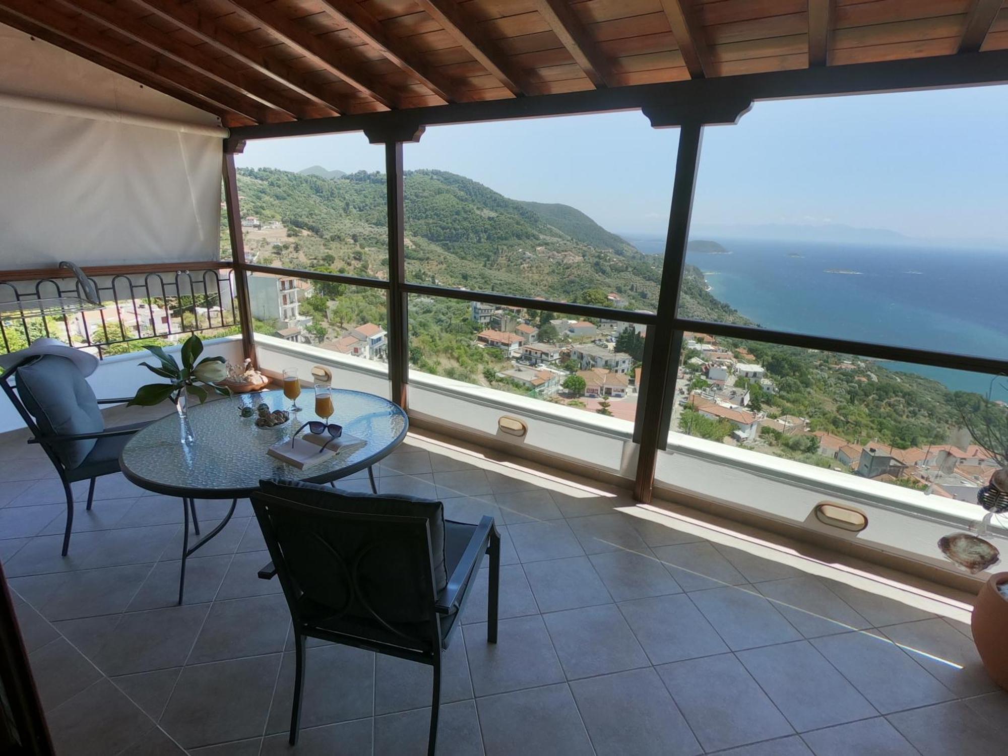 Horizon Studios With Sea View - Free Parking Glossa Bagian luar foto